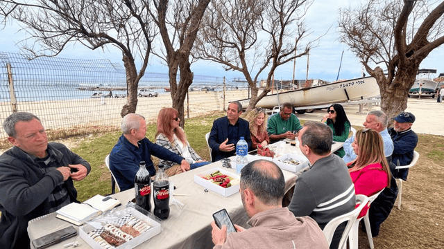 ניר בן חיים בפגישה עם מנהל המחוז