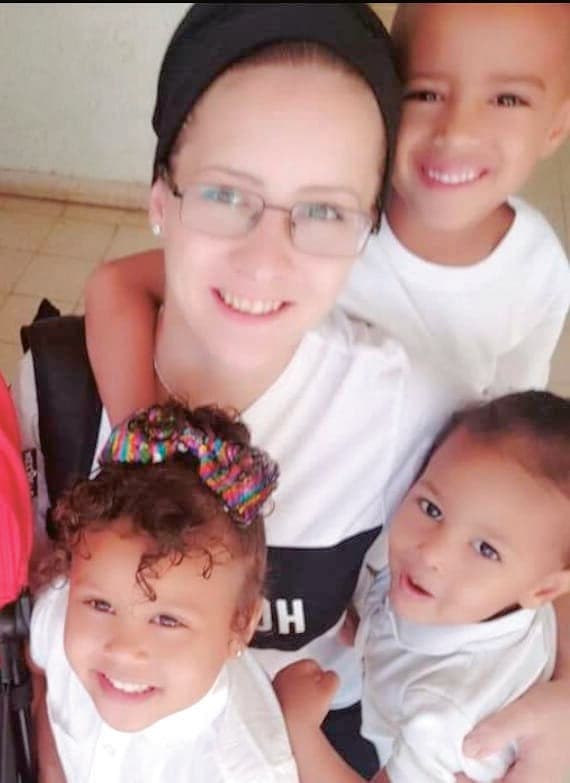 האם וילדיה