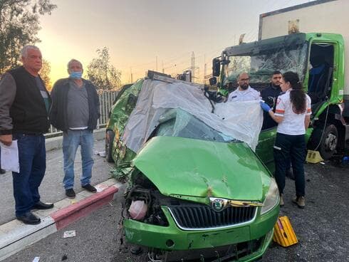 זירת התאונה בכניסה למגדל העמק
