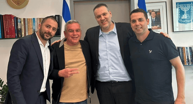 ראשי הפועל גליל עליון אחרי הפגישה עם שר התרבות והספורט מיקי זוהר