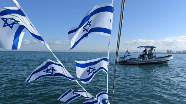 משט מחאה מול חופי חיפה והקריות