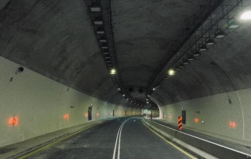 כביש המנהרות (צילום: שי שחר) כביש המנהרות