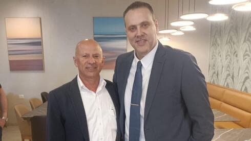 ראש העיר אבי אלקבץ עם שר התרבות והספורט מיקי זוהר