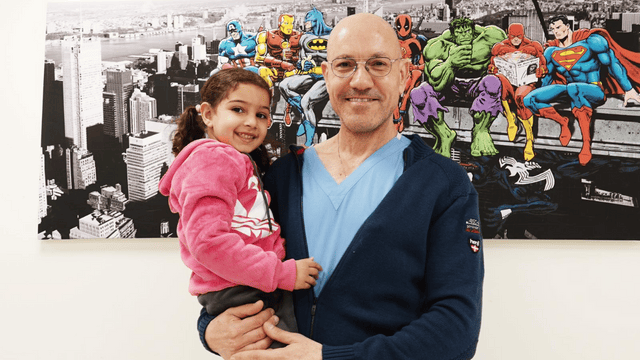 ד״ר יעקב אמסלם והילדה עיילא