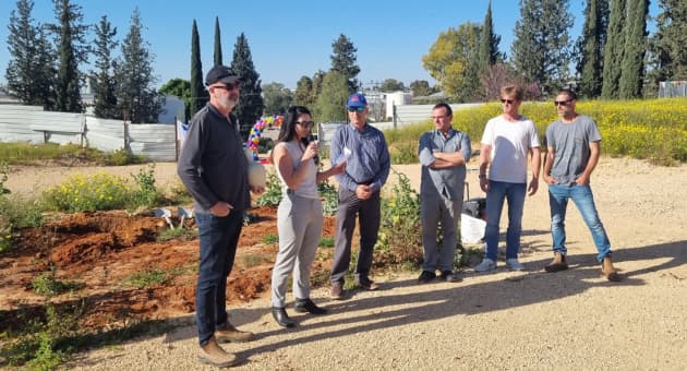 טקס הנחת אבן הפינה לשכונה חדשה