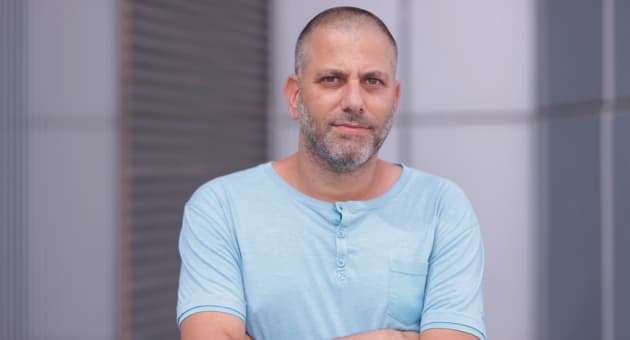 יותם אשל