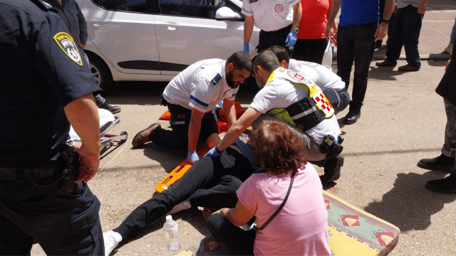 טיפול בפצועה בשמורה