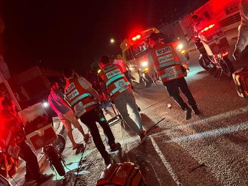 זירת האירוע ברחוב עולי הגרדום (צילום: דוברות איחוד הצלה) זירת האירוע