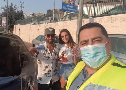 יהודה הללי בעת ההתנדבות (צילום: באדיבות ארגון ידידים) יהודה הללי בעת ההתנדבות