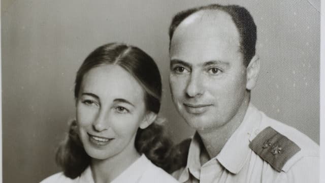 אדם ושרה שתקאי ז"ל. החדר נותר נעול