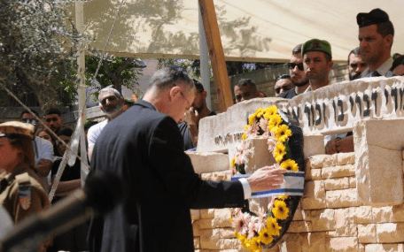 השר יריב לוין בטקס באופקים