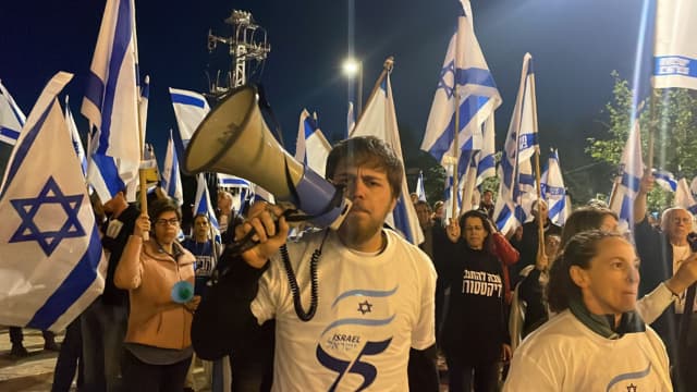 המחאה הערב בהר הרצל