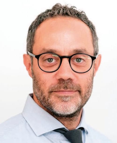 עו"ד ורשה (צילום: אנטון מיסלאבסקי) עו"ד ורשה