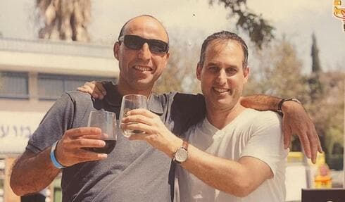 שקד גולדמן עם חברו ליאור ז"ל. מגיל גן ביחד (צילום: פרטי) שקד גולדמן עם חברו ליאור ז"ל. מהגן ביחד