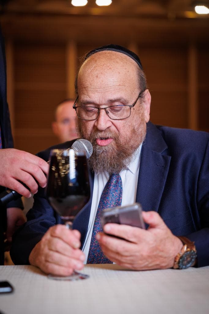 יצחק נחשוני. פורץ דרך בעיתונות החרדית