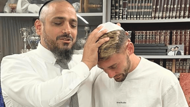 אצילי זוכה לברכת הרב
