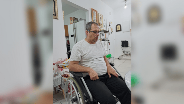 יוסי עמית. "אין לנו איך לרכוש חדשה, גם לא בתשלומים"