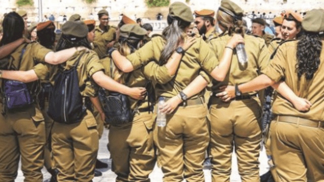 חיילות בצה"ל