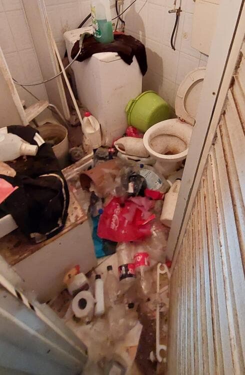 תושב קרית שמואל חי בהזנחה וזוהמה