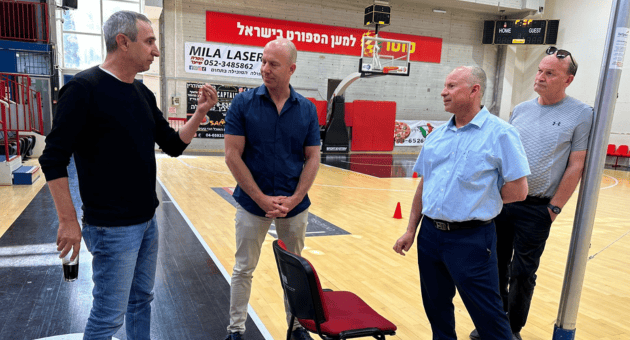 הפגישה עם ראשי האיגוד והמנהלת