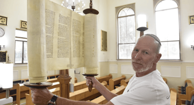 שלמה קרייטנברג וספר התורה של משפחת ליכט