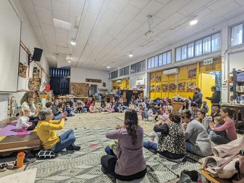 מרכז הקיימות העירוני קיפוד ברחוב החי"ש