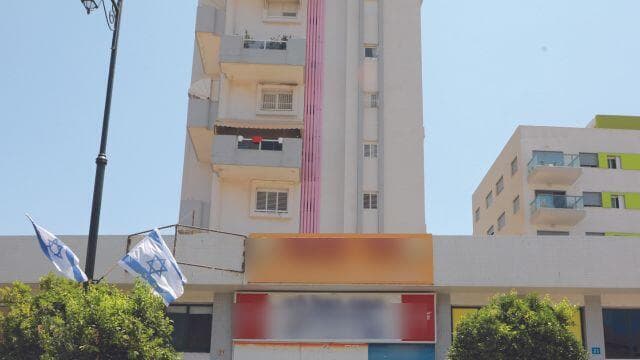 מבנה החשוד כמבנה פל‑קל מבנה החשוד כמבנה פל‑קל