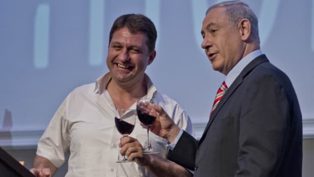 "מכיר את המשחק הפוליטי". ביבס ונתניהו בזמנים טובים יותר