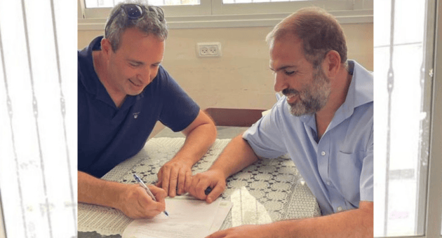 פרופסור ניר קידר נשיא מכללת ספיר (משמאל) וסגן ראש מועצת אשכול דודי אלון
