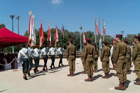 טקס חילופי מח"טים (צילום: דוברת צה"ל) חטיבת הצנחנים