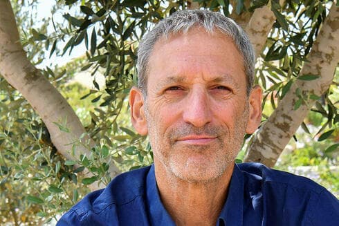 שמוליק דודאי