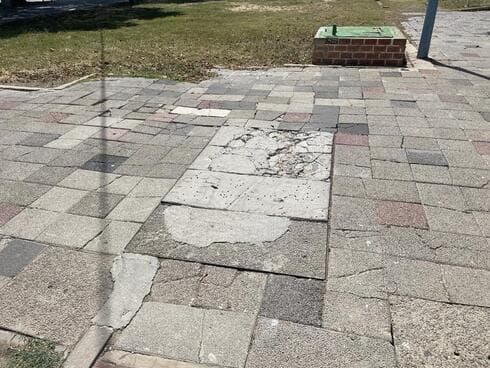 רחבת הכניסה לעיריית בית שאן 