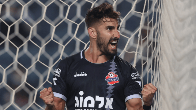 תורג'מן. החל את הקריירה בהפועל פתח תקווה