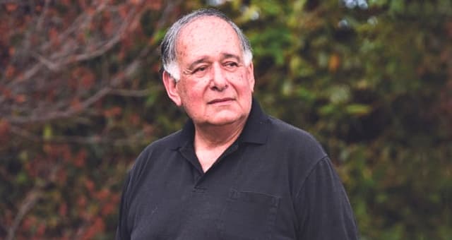 הוא חוזר. יונה יהב