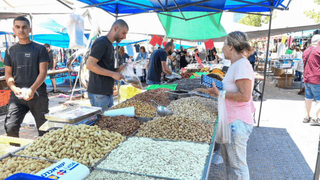 שוק רמלה לוד (צילום: רפי קוץ) שוק רמלה לוד מישור אדומים