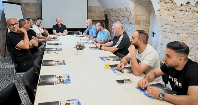 מריאש במפגש עם בעלי עסקים