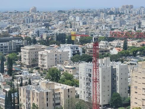 ממשיכים לבנות
