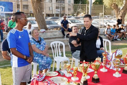 דנילוביץ' מחמיא לישעיהו. ממשיך דרכו של בוסקילה ז"ל