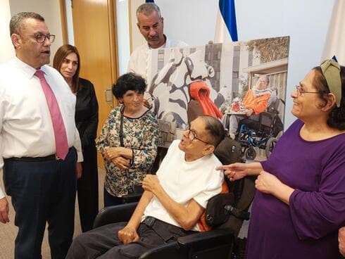 משה ליאון ויוזמי המיצג