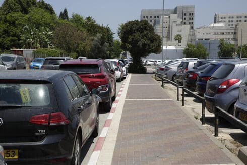 חניה ליד בילינסון