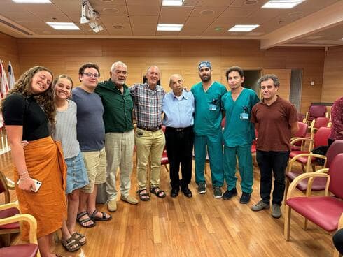 המפגש בהדסה עם בני משפחה של לוסי די ז"ל (צילום: דוברות הדסה) המפגש בהדסה עם בני משפחה של לוסי די ז"ל