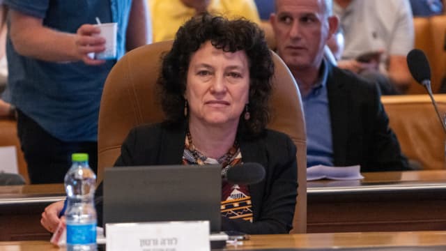 חברת המועצה לורה ורטון