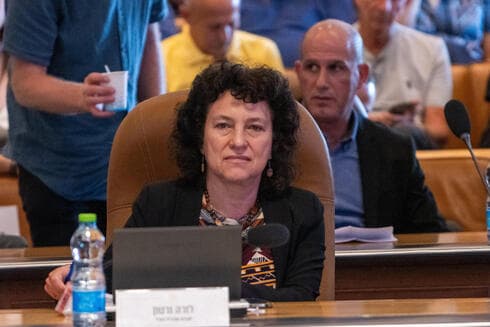 חברת המועצה לורה ורטון (צילום: שלו שלום) חברת המועצה לורה ורטון