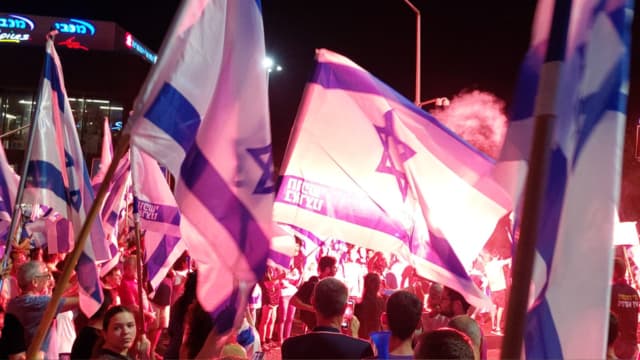 המחאה בחורב ביום השיבוש