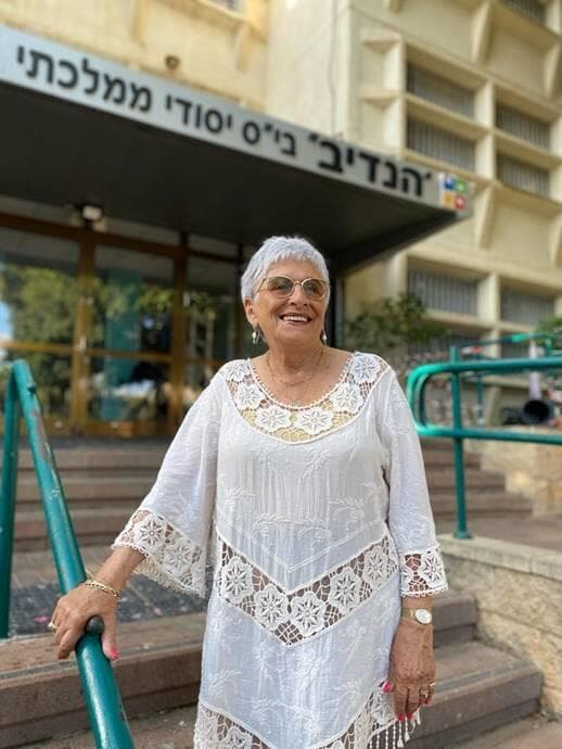  אסתר ויינשטיין במפגש הבוגרים שנערך בשבוע שעבר