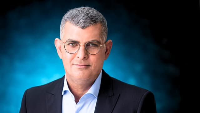 מתחזק. אלי כהן