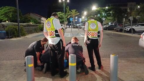 מאבטחי בית החולים לניאדו תפסו את החשוד 