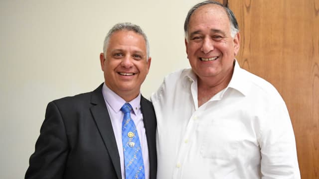 יטפל בחינוך. יהב ופסלר