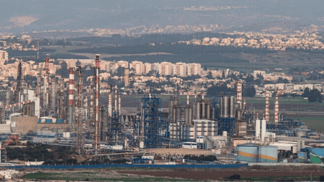 התעשייה הפטרוכימית במפרץ חיפה