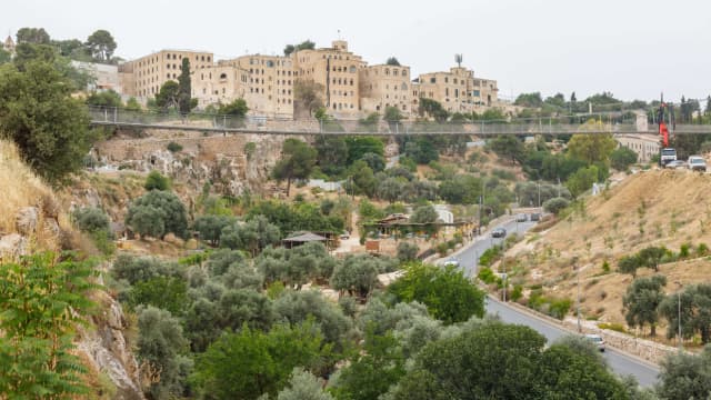 הגשר התלוי בירושלים 